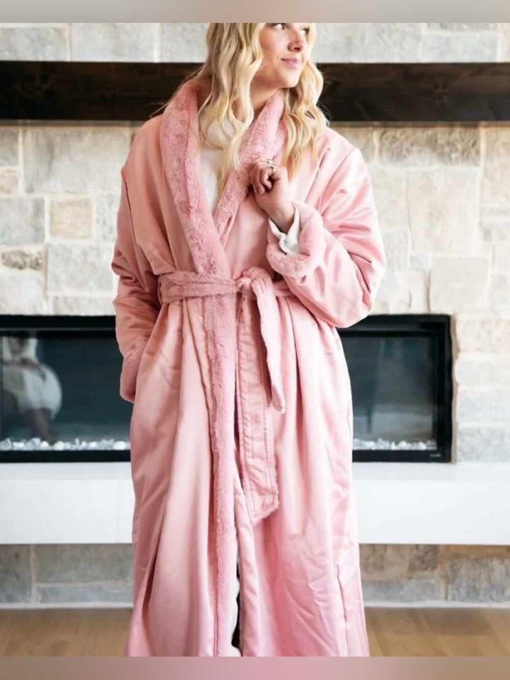 Nwot Minky Couture Satin blush faux fur Robe